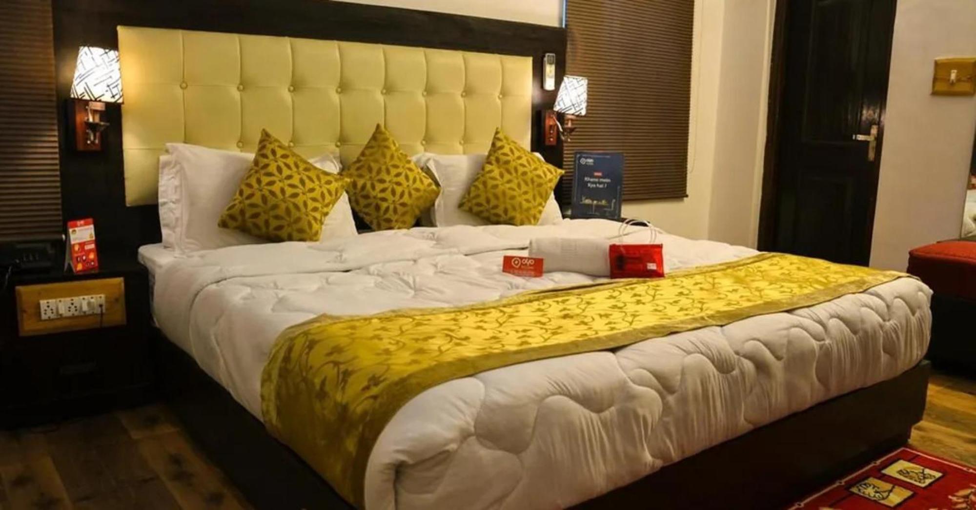 Heritage Hotel Лакнау Екстериор снимка