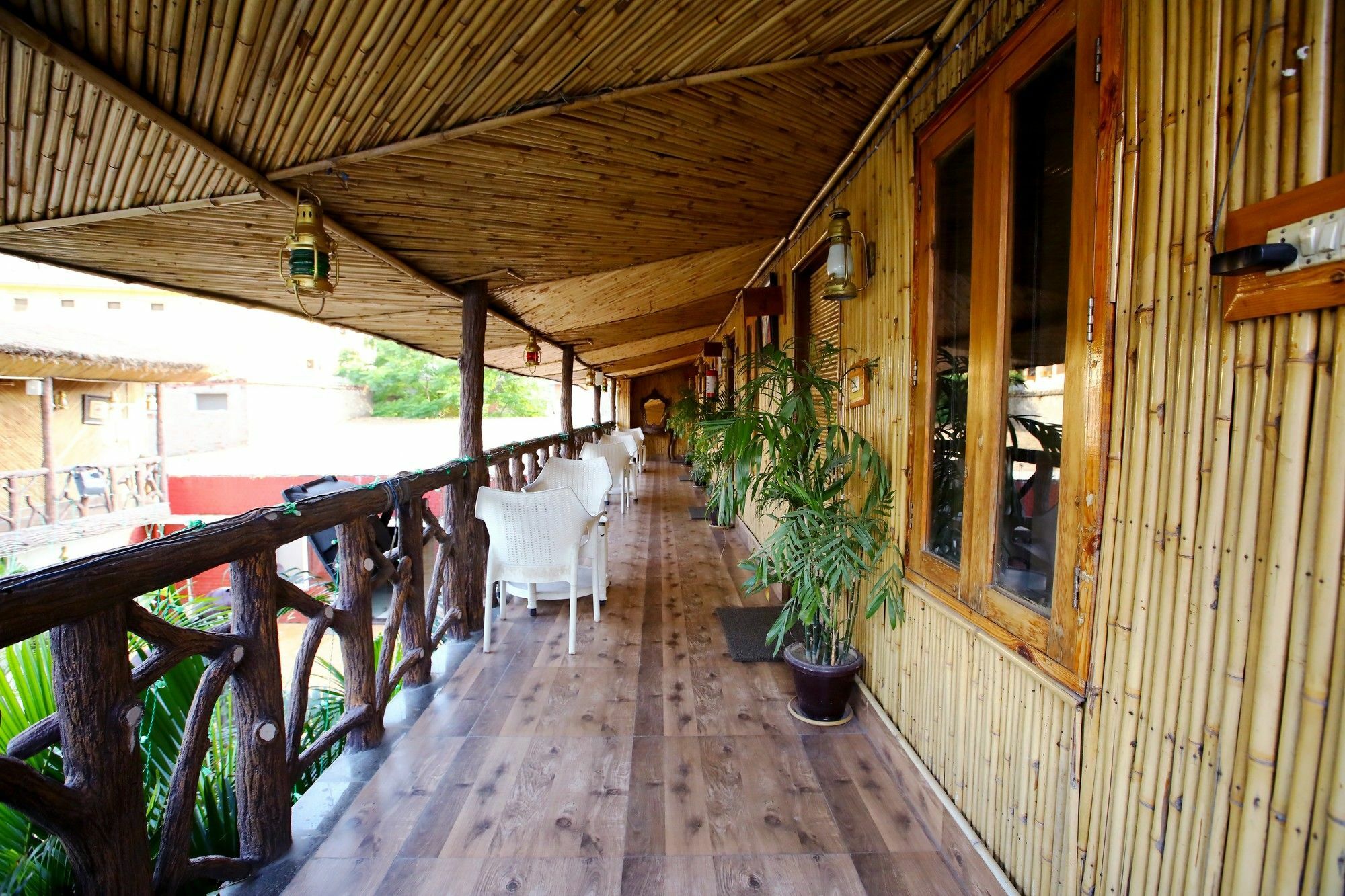 Heritage Hotel Лакнау Екстериор снимка