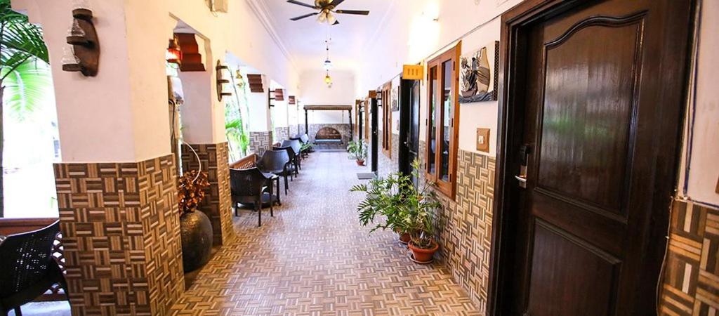 Heritage Hotel Лакнау Екстериор снимка
